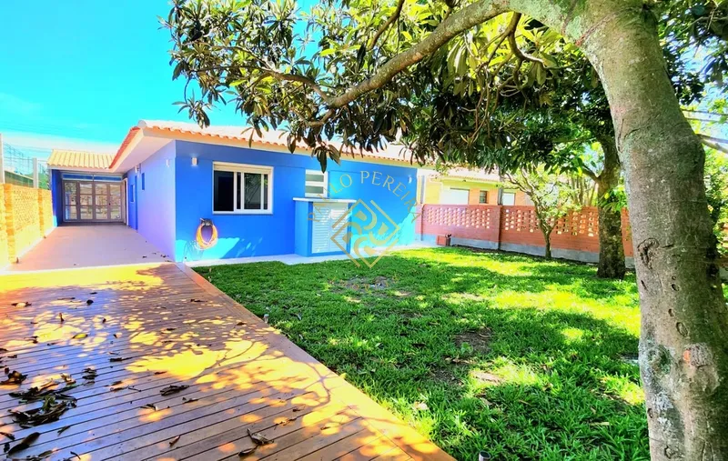 BELÍSSIMA CASA EM ATLÂNTIDA: 1ª foto da galeria de imagens do imóvel
