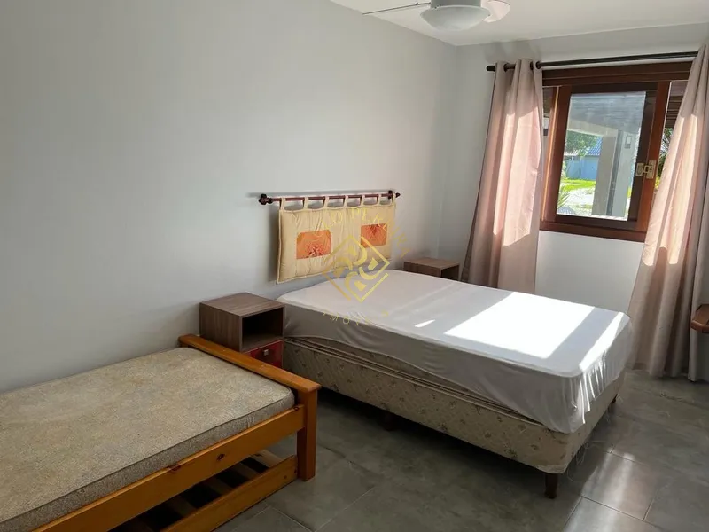 CASA COM PISCINA NO CENTRO DE XANGRI-LÁ: 7ª foto da galeria de imagens do imóvel