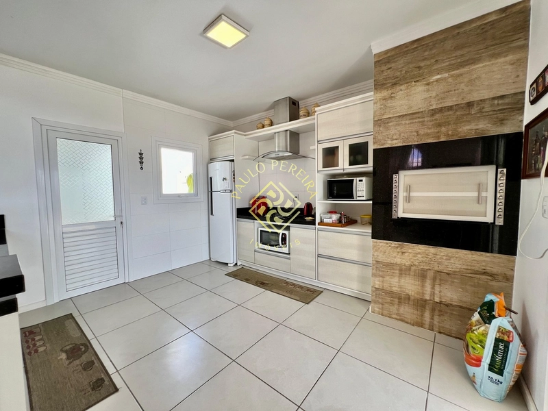 CASA HÁ 50 PASSOS DO MAR: 7ª foto da galeria de imagens do imóvel