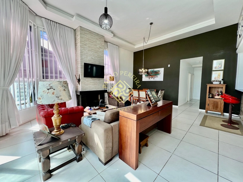 CASA HÁ 50 PASSOS DO MAR: 43ª foto da galeria de imagens do imóvel