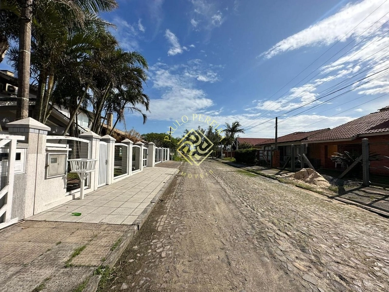 Sobrado Moderno Mobiliado – Centro de Xangri-Lá: 3ª foto da galeria de imagens do imóvel
