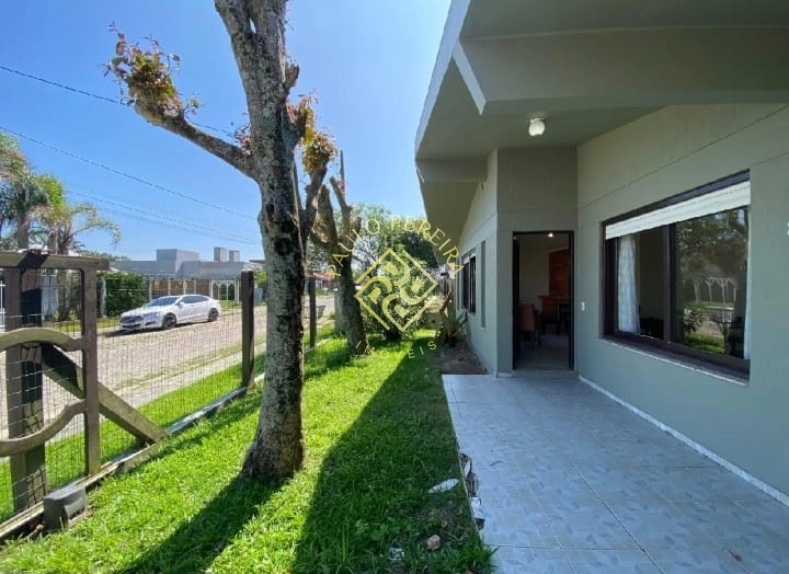 Casa Térrea Mobiliada no Centro de Xangri-Lá – A 4 Quadras do Mar!: 3ª foto da galeria de imagens do imóvel