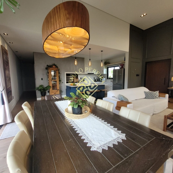 CASA TÉRREA COM 3 SUÍTES: 21ª foto da galeria de imagens do imóvel