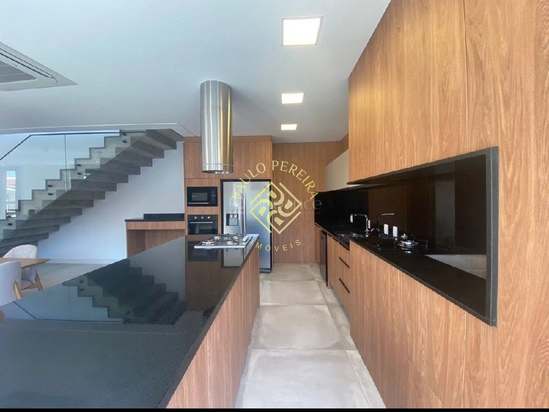 Sobrado  5 suites no Centro: 18ª foto da galeria de imagens do imóvel