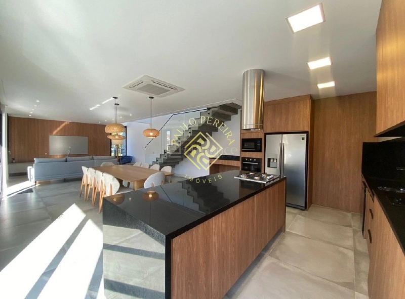 Sobrado  5 suites no Centro: 27ª foto da galeria de imagens do imóvel