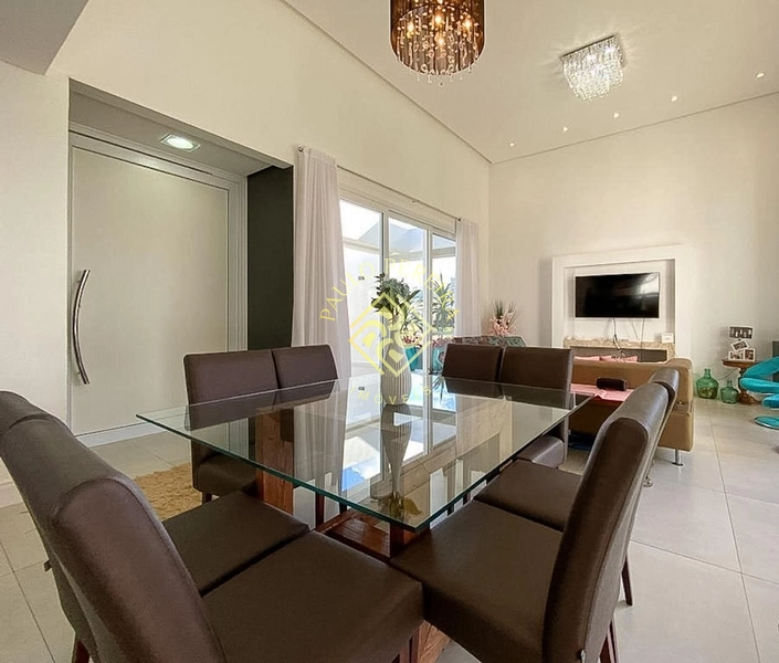 CASA TÉRREA NO DUBAI: 8ª foto da galeria de imagens do imóvel