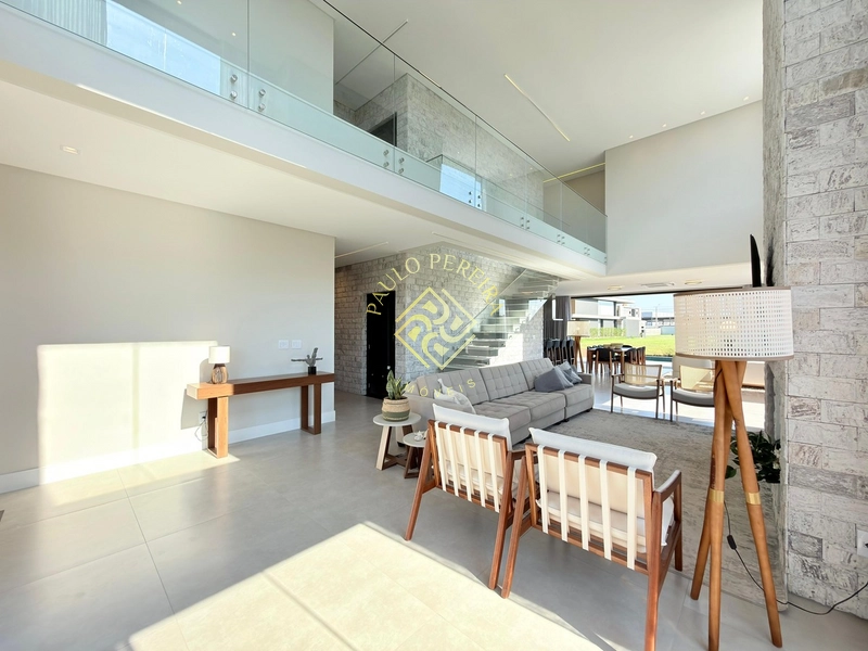 SOBRADO 5 SUÍTES - COM ELEVADOR: 3ª foto da galeria de imagens do imóvel