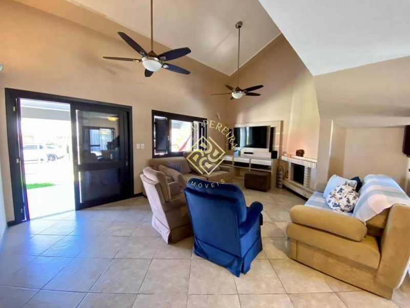 Sobrado próximo ao mar no Centro de Xangri lá: 2ª foto da galeria de imagens do imóvel