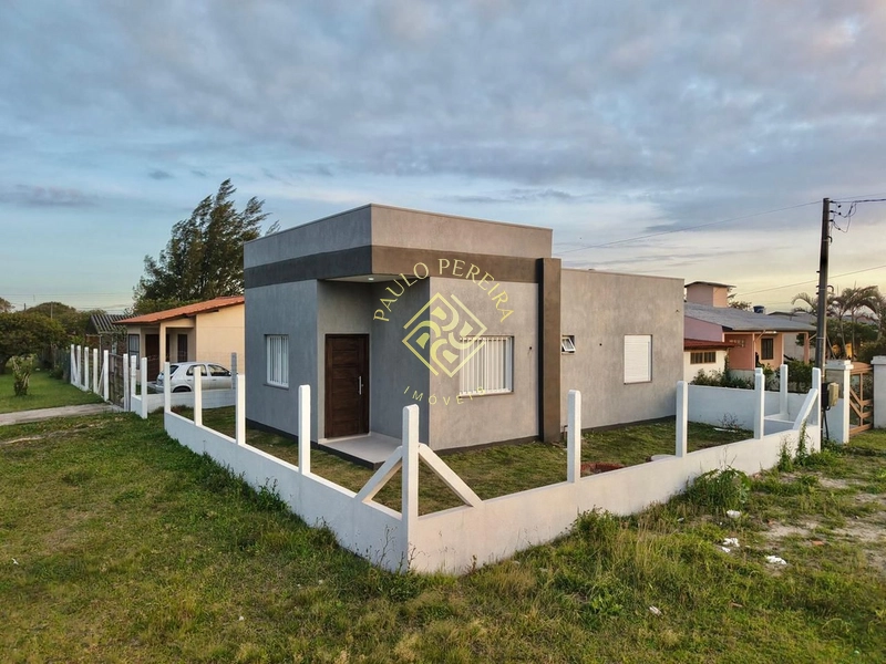 CASA TÉRREA DE ESQUINA