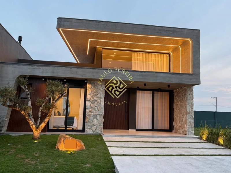 Casa térrea com 4 suítes