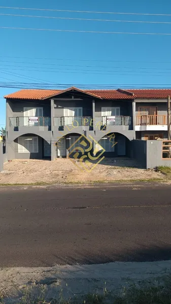 SOBRADO NA AV. BEIRA MAR EM ATLÂNTIDA SUL: 2ª foto da galeria de imagens do imóvel