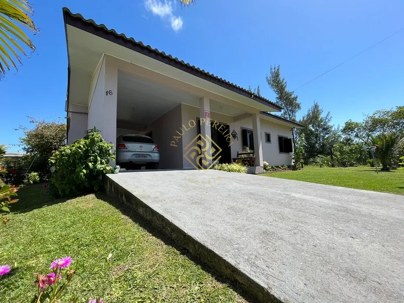 CASA NA PRAIA DE ATLÂNTIDA SUL: 1ª foto da galeria de imagens do imóvel