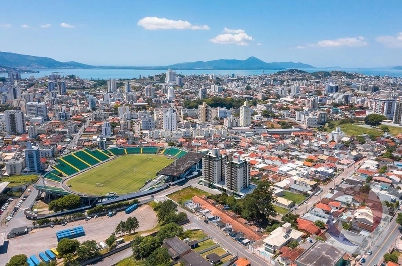 Apartamento no Estreito com 3 dormitórios, sendo 3 suítes com 1 vaga: 4ª foto da galeria de imagens do imóvel