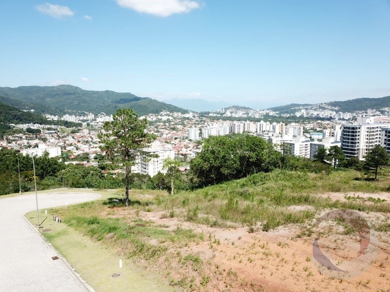 Terreno no Itacurubi com 567,40 m² de área: 6ª foto da galeria de imagens do imóvel