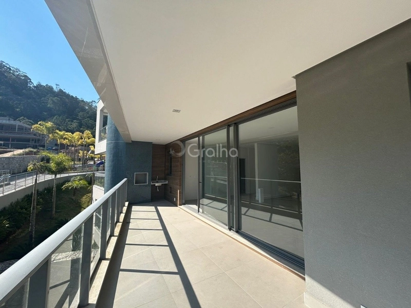 Apartamento a venda em Cacupé com 3 dormitórios 2 suítes e 4 vagas: 2ª foto da galeria de imagens do imóvel
