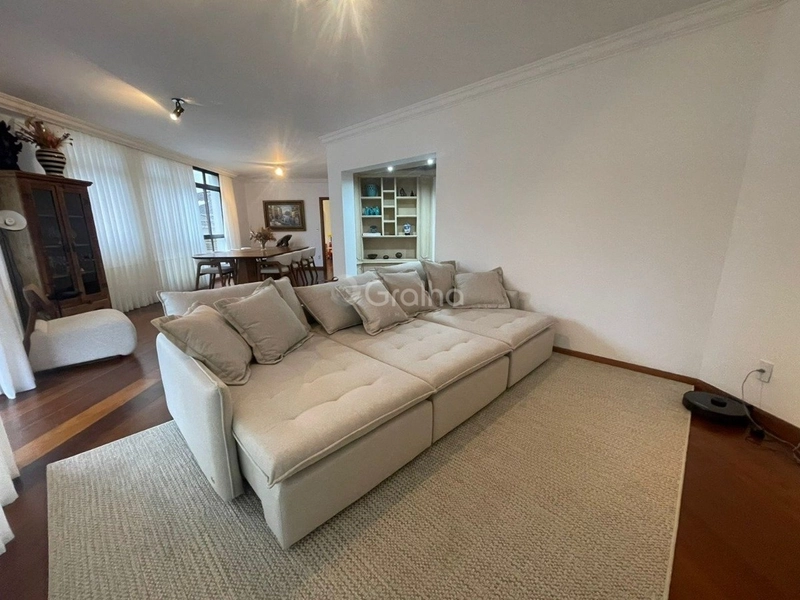 Apartamento no Centro com 4 dormitórios sendo 2 suítes e 2 vgs 237m²: 6ª foto da galeria de imagens do imóvel