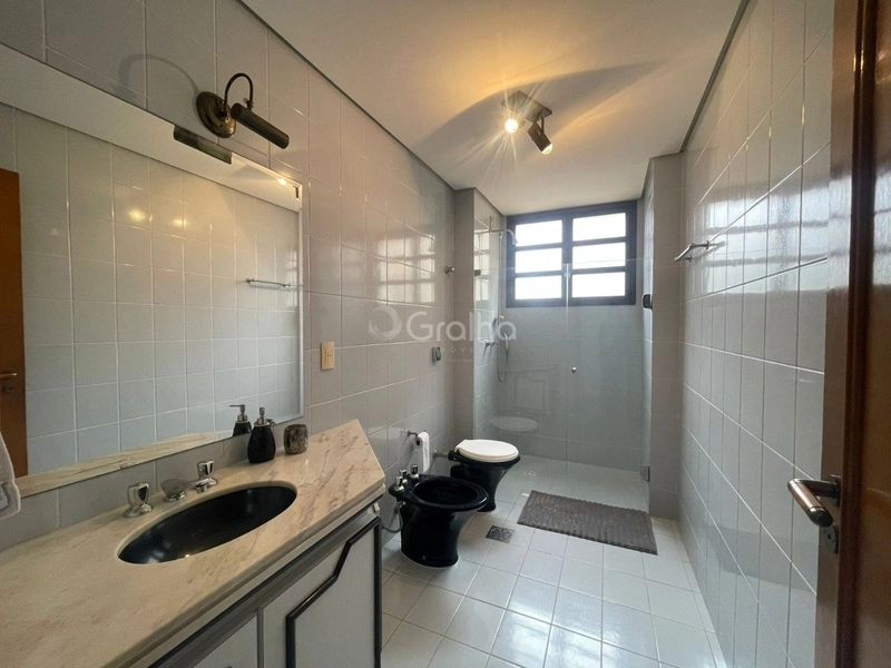 Apartamento no Centro com 4 dormitórios sendo 2 suítes e 2 vgs 237m²: 12ª foto da galeria de imagens do imóvel