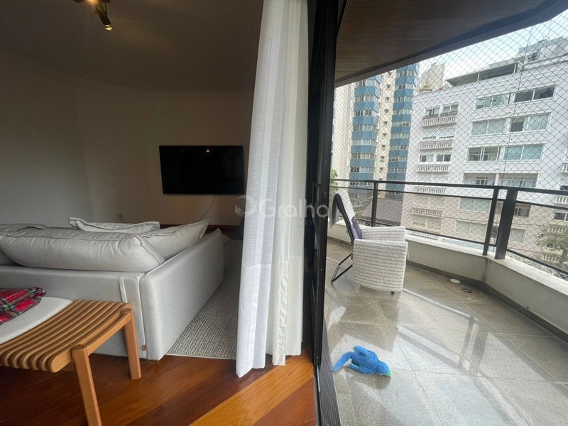Apartamento no Centro com 4 dormitórios sendo 2 suítes e 2 vgs 237m²: 4ª foto da galeria de imagens do imóvel