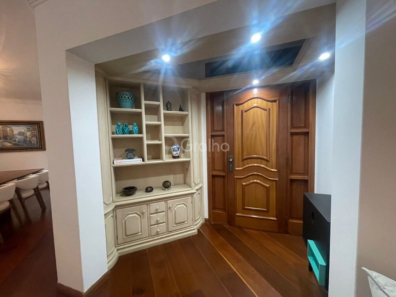 Apartamento no Centro com 4 dormitórios sendo 2 suítes e 2 vgs 237m²: 23ª foto da galeria de imagens do imóvel