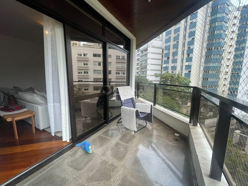 Apartamento no Centro com 4 dormitórios sendo 2 suítes e 2 vgs 237m²: 3ª foto da galeria de imagens do imóvel