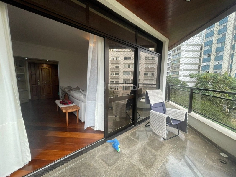 Apartamento no Centro com 4 dormitórios sendo 2 suítes e 2 vgs 237m²: 5ª foto da galeria de imagens do imóvel