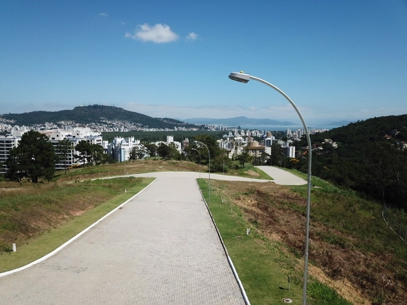 Terreno no Itacurubi com 480m² de área: 3ª foto da galeria de imagens do imóvel