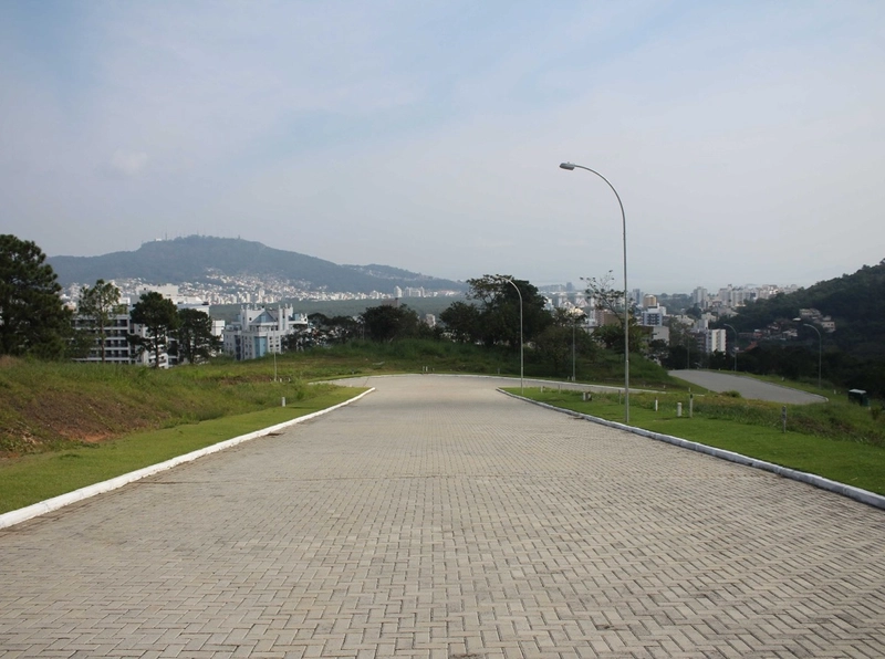 Terreno no Itacurubi com 480m² de área: 7ª foto da galeria de imagens do imóvel