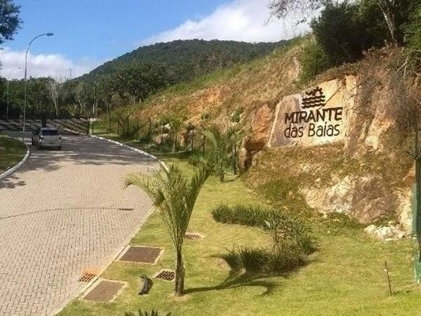 Terreno no Itacurubi com 480m² de área: 1ª foto da galeria de imagens do imóvel