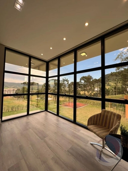 casa na Serra catarinense com 4 suítes - Rancho Queimado: 4ª foto da galeria de imagens do imóvel