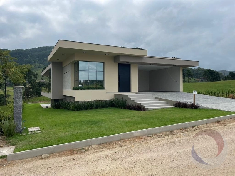 casa na Serra catarinense com 4 suítes - Rancho Queimado: 5ª foto da galeria de imagens do imóvel