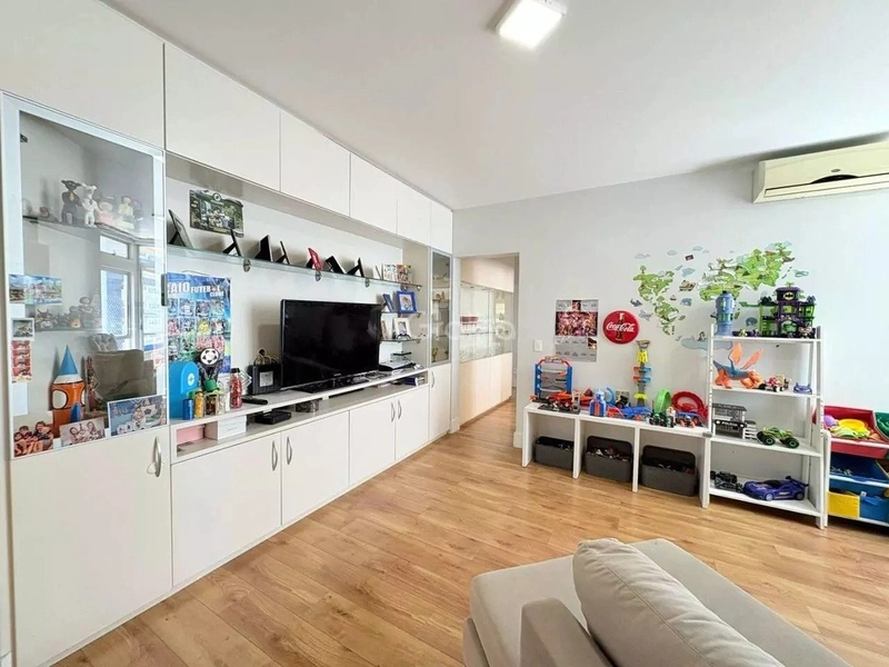 Apartamento no Centro com 3 dormitórios, sendo 1 suíte 2 vagas 229 m²: 7ª foto da galeria de imagens do imóvel