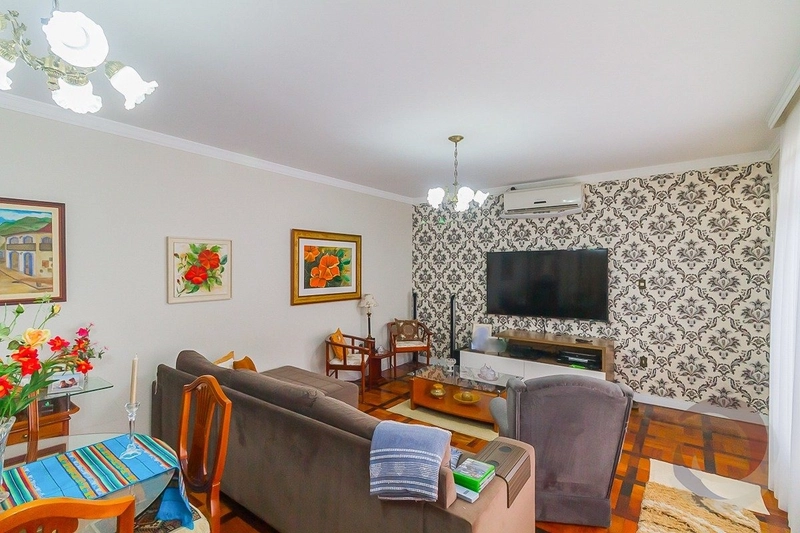 Casa residencial na Trindade com 6 dormitórios sendo 2 suítes - 368m²: 18ª foto da galeria de imagens do imóvel