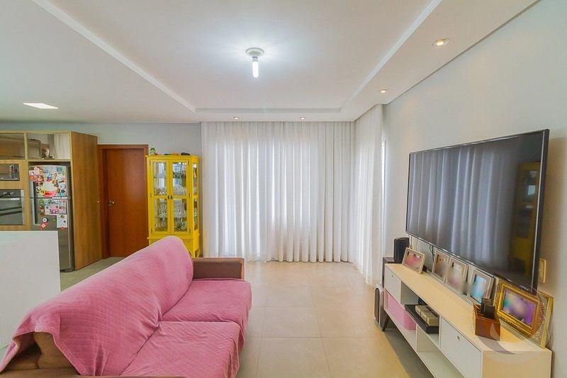 Casa residencial na Trindade com 6 dormitórios sendo 2 suítes - 368m²: 13ª foto da galeria de imagens do imóvel