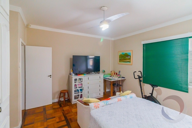 Casa residencial na Trindade com 6 dormitórios sendo 2 suítes - 368m²: 23ª foto da galeria de imagens do imóvel