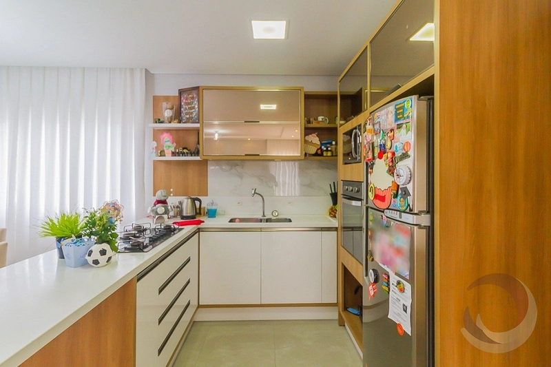 Casa residencial na Trindade com 6 dormitórios sendo 2 suítes - 368m²: 7ª foto da galeria de imagens do imóvel