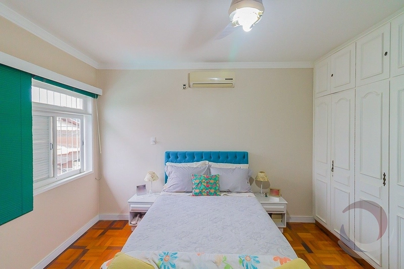 Casa residencial na Trindade com 6 dormitórios sendo 2 suítes - 368m²: 25ª foto da galeria de imagens do imóvel