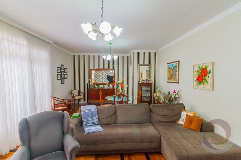 Casa residencial na Trindade com 6 dormitórios sendo 2 suítes - 368m²: 20ª foto da galeria de imagens do imóvel