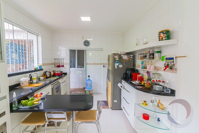 Casa residencial na Trindade com 6 dormitórios sendo 2 suítes - 368m²: 6ª foto da galeria de imagens do imóvel
