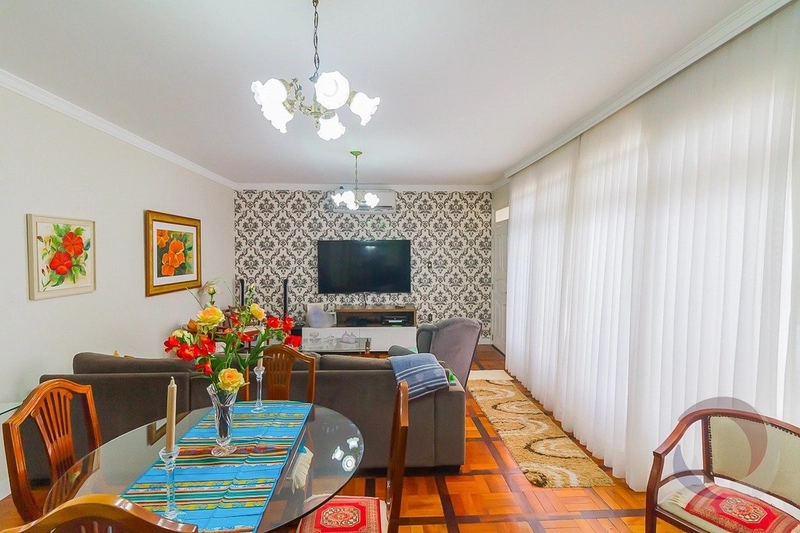 Casa residencial na Trindade com 6 dormitórios sendo 2 suítes - 368m²: 17ª foto da galeria de imagens do imóvel