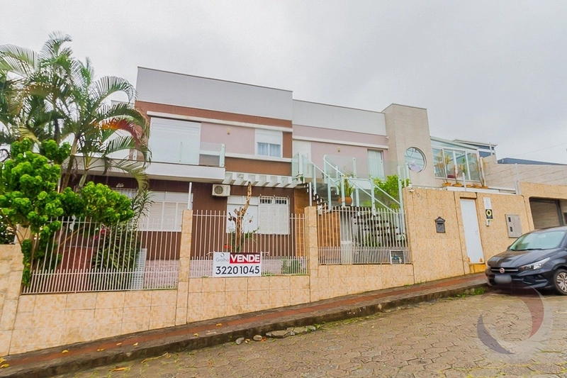 Casa residencial na Trindade com 6 dormitórios sendo 2 suítes - 368m²: 16ª foto da galeria de imagens do imóvel