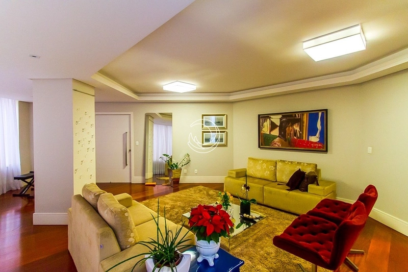 Apartamento na Agronômica Com 4 dormitórios, sendo 02 suíte e 2 vagas: 4ª foto da galeria de imagens do imóvel
