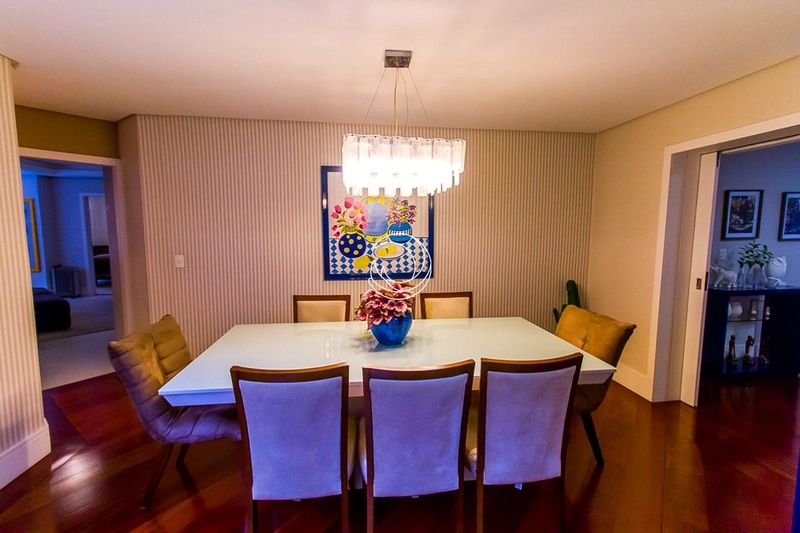 Apartamento na Agronômica Com 4 dormitórios, sendo 02 suíte e 2 vagas: 8ª foto da galeria de imagens do imóvel