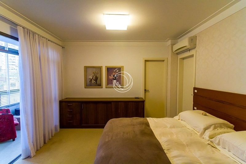 Apartamento na Agronômica Com 4 dormitórios, sendo 02 suíte e 2 vagas: 16ª foto da galeria de imagens do imóvel