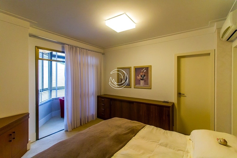 Apartamento na Agronômica Com 4 dormitórios, sendo 02 suíte e 2 vagas: 17ª foto da galeria de imagens do imóvel