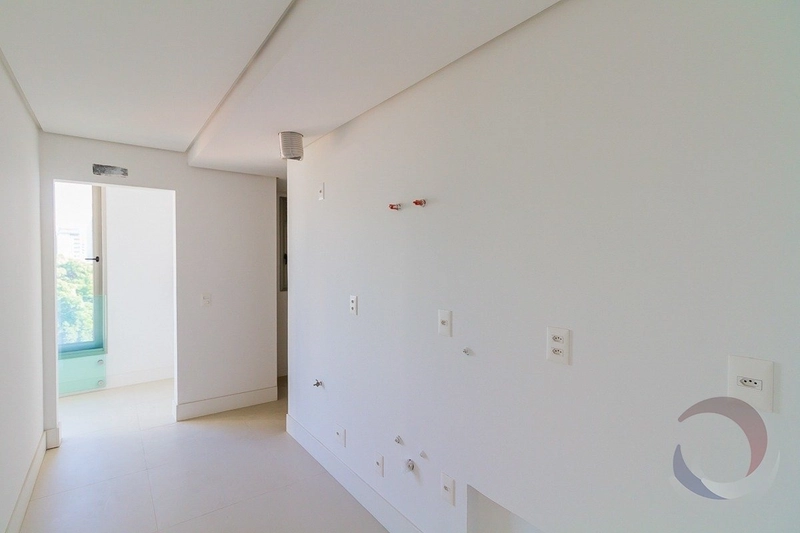 Apartamento na Agronômica com 3 suítes e 3 vagas - 115m²: 13ª foto da galeria de imagens do imóvel