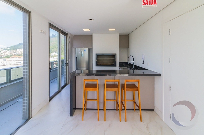Apartamento na Agronômica com 3 suítes e 3 vagas - 115m²: 39ª foto da galeria de imagens do imóvel