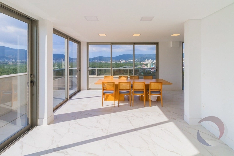 Apartamento na Agronômica com 3 suítes e 3 vagas - 115m²: 42ª foto da galeria de imagens do imóvel