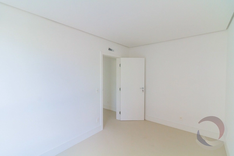 Apartamento na Agronômica com 3 suítes e 3 vagas - 115m²: 31ª foto da galeria de imagens do imóvel