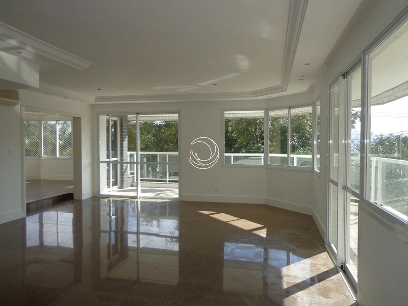 Apartamento na Agronômica com 4 dormitórios 2 suítes e 3 vagas -255 m²: 3ª foto da galeria de imagens do imóvel
