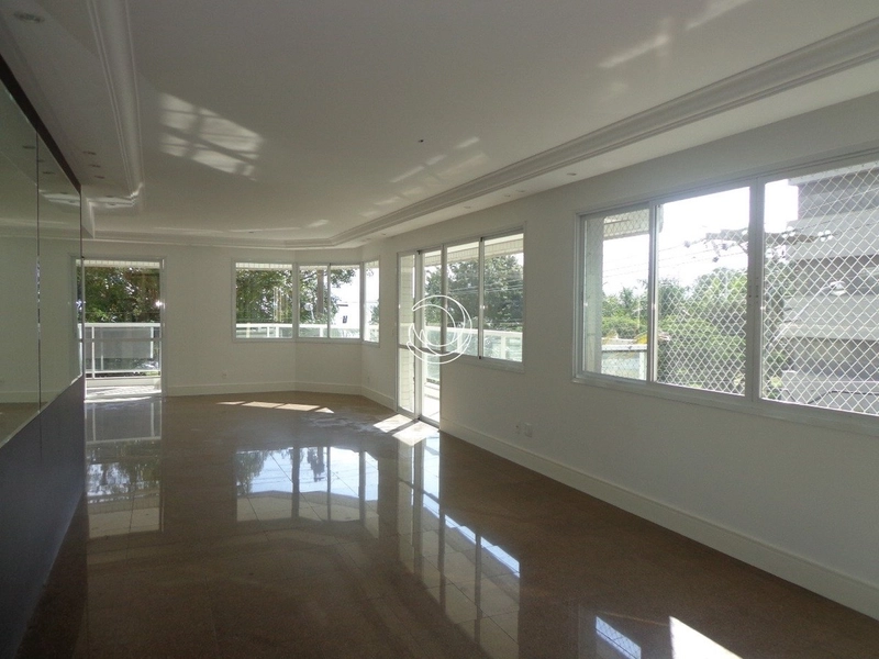 Apartamento na Agronômica com 4 dormitórios 2 suítes e 3 vagas -255 m²: 1ª foto da galeria de imagens do imóvel